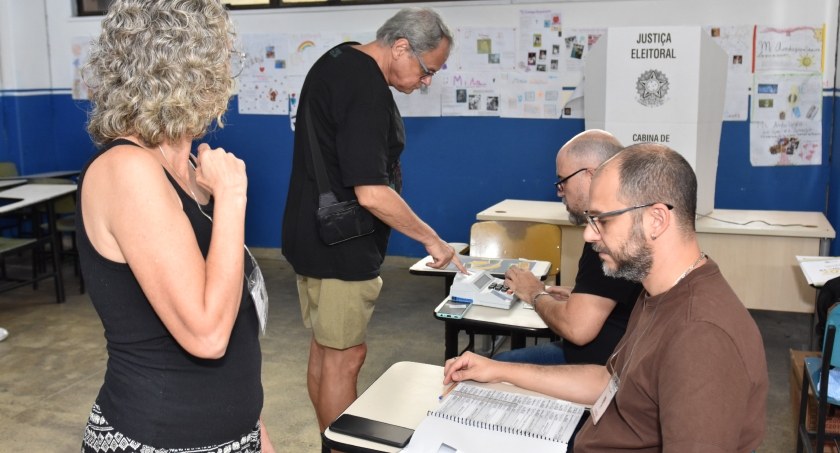 Modificação na Capital afeta quase 2 mil eleitoras e eleitores do bairro de Brás de Pina, na Zon...