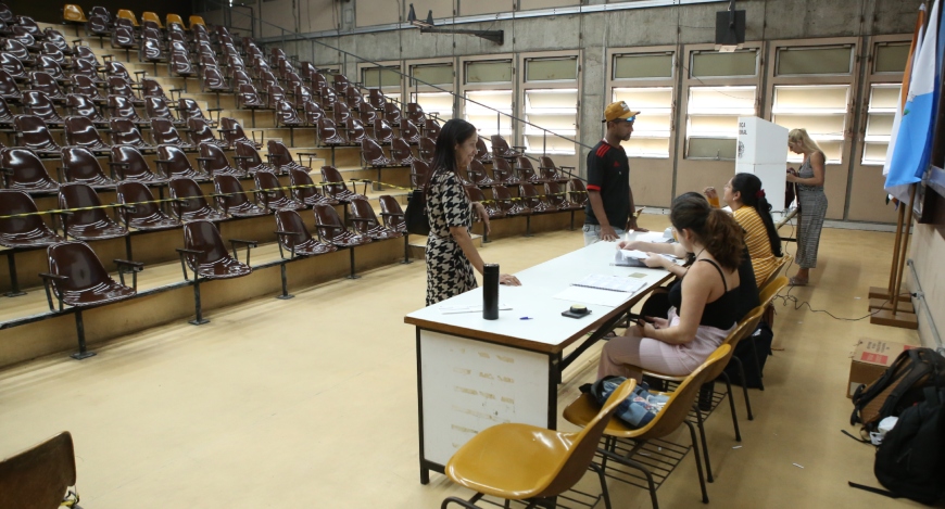 Mudança afeta cerca de 610 mil eleitores no Rio de Janeiro; órgão recomenda consulta prévia ao l...