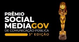 Em destaque: Prêmio Social Media Gov de Comunicação Pública ao lado da imagem do troféu.