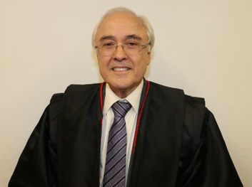 Desembargador Antonio Carlos Nascimento Amado