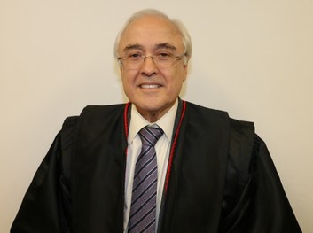 Desembargador Antonio Carlos Nascimento Amado Desembargador Antonio Carlos Nascimento Amado