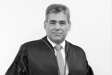 Desembargador Carlos Santos de Oliveira