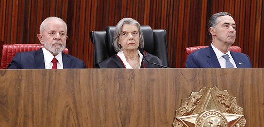Foto: Luiz Roberto/Secom/TSE - Cerimônia de posse da ministra Cármen Lúcia como presidente do TS...