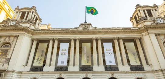 Cerimônia de entrega da Medalha do Centenário do Palácio Pedro Ernesto