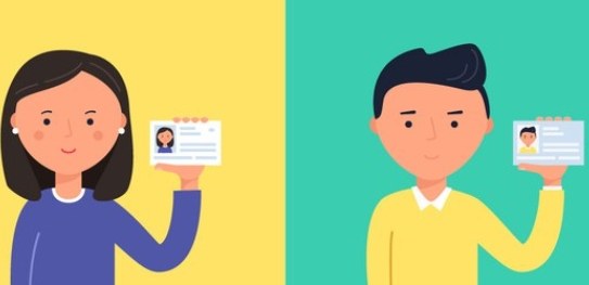 #Fiqueemcasa: Requerimento de serviço on-line deve conter em anexo documento de identificação do eleitor e eleitora - notícia figura em desenho de eleitora (à esquerda) e de eleitor (à direita) segurando documento de ident...