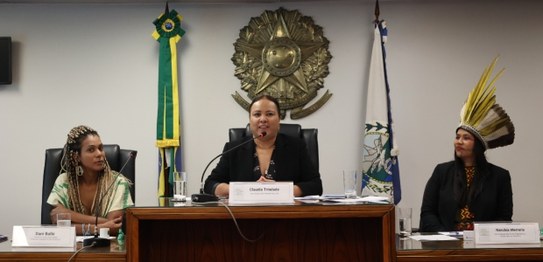 Presidente do TRE-RJ, desembargador Elton Leme (no centro); o vice-presidente do TRE-RJ, desemba...