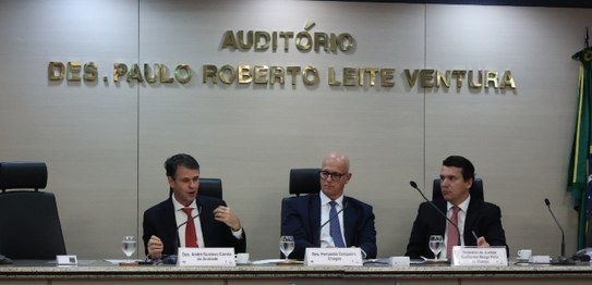 O vice-presidente e corregedor regional eleitoral, desembargador Henrique Carlos de Andrade Figu...