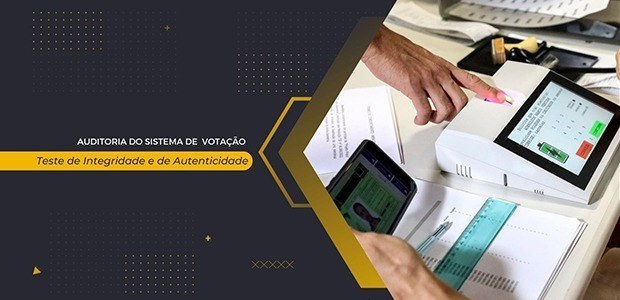 Descrição da imagem: Imagem dividida em duas partes; à esquerda, fundo preto, e texto em branco ...