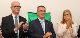 Imagem do presidente do TRE-RJ, desembargador Claudio de Mello Tavares, ao lado do corregedor do...
