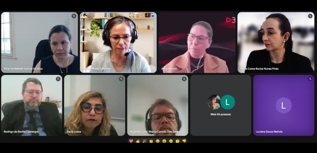 Reunião virtual com oito participantes visíveis na tela, cada um em seu respectivo quadro, e ind...